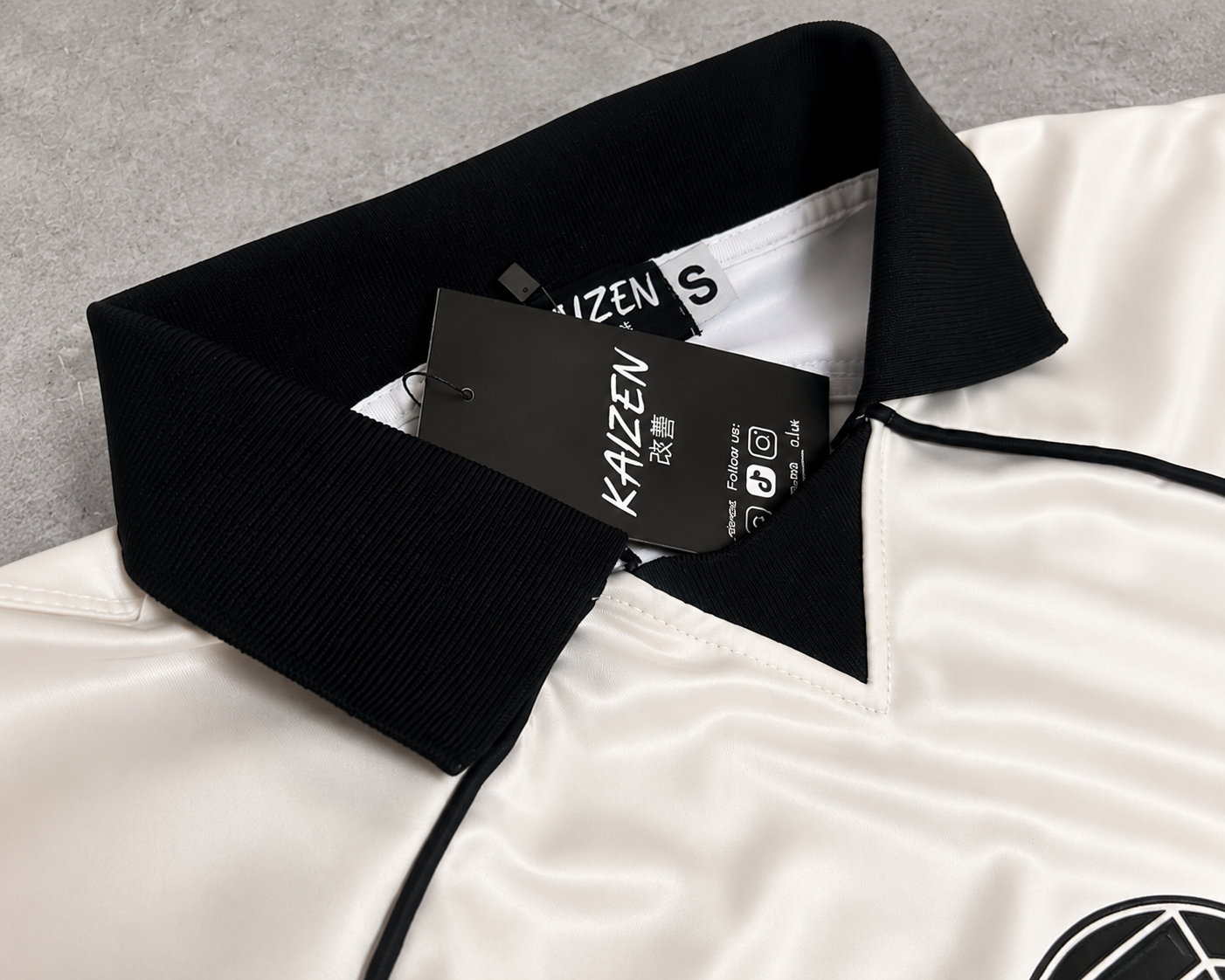 Kaizen Oversized Collared Jersey - Off White / Black